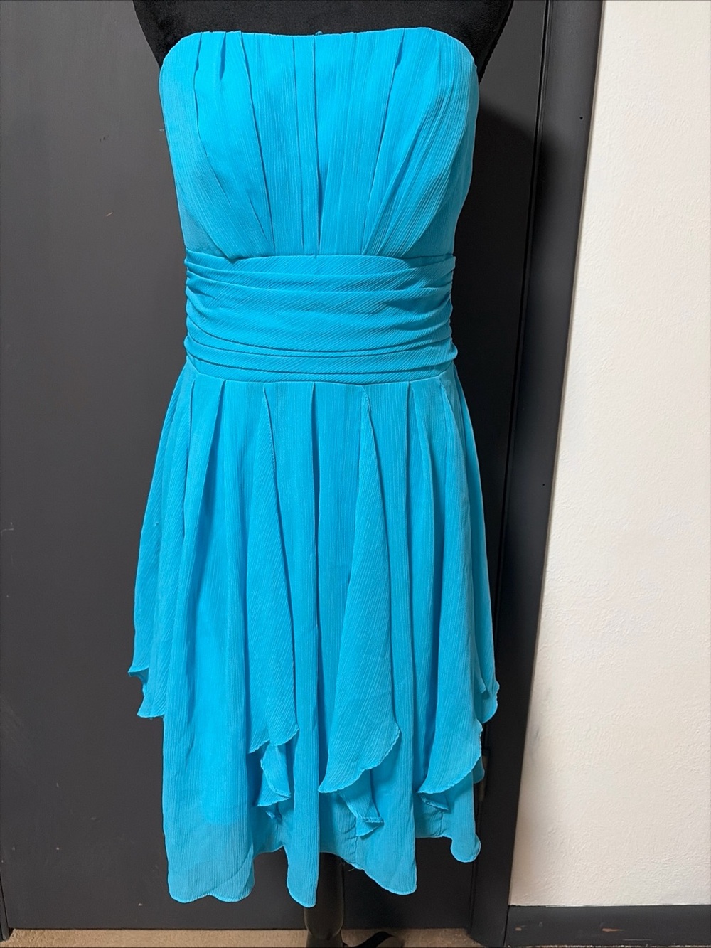 vibrant turquoise David's Bridal strapless chiffon dress